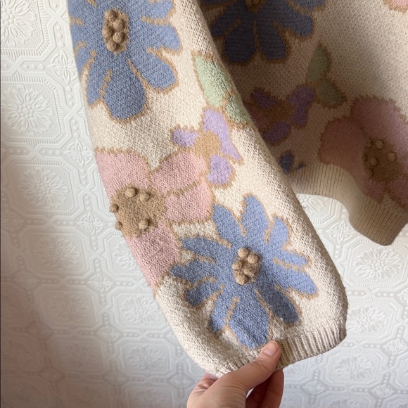 Storia Easy To Love Beige Brown Floral Sweater Size Large - Picture 5 of 12